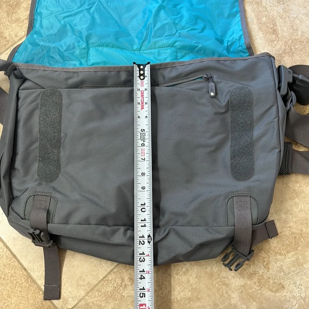Incase large crossbody